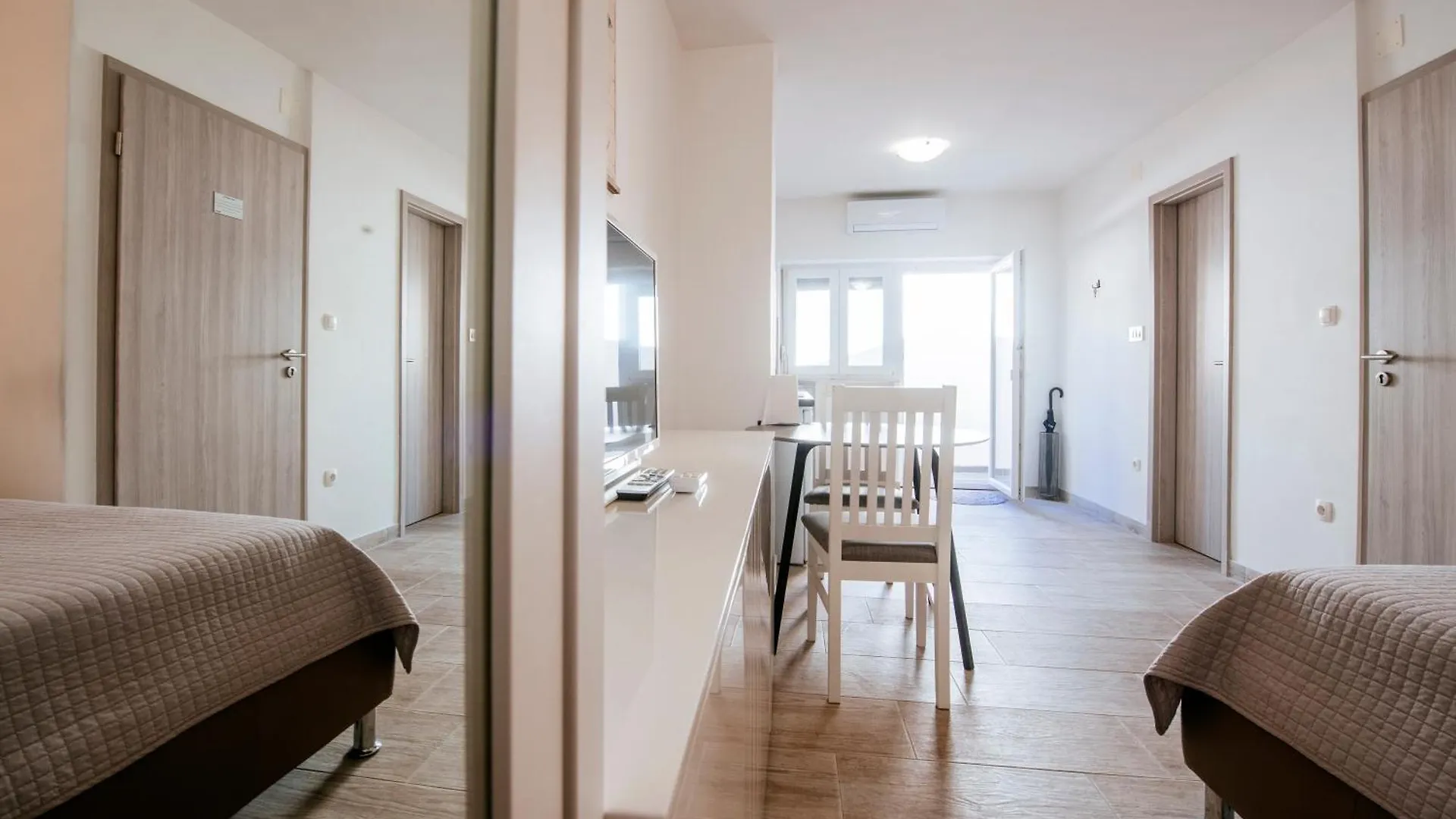 Apartmani Ema Zadar 0*,  Kroatien