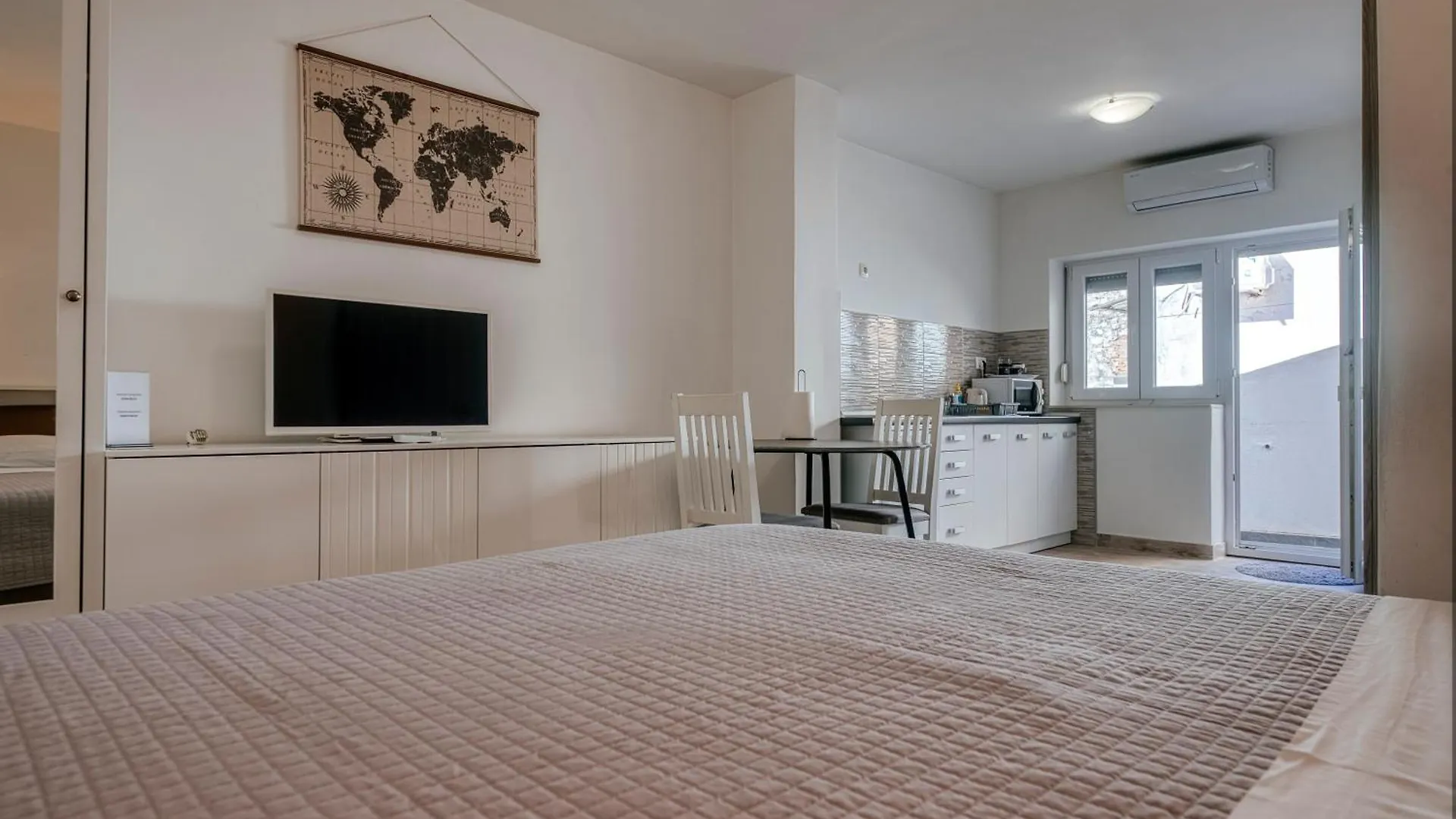 Apartmani Ema Zadar 0*,  Kroatien
