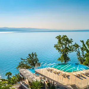 grand-hotel-adriatic.primorje-gorskikotar.com/