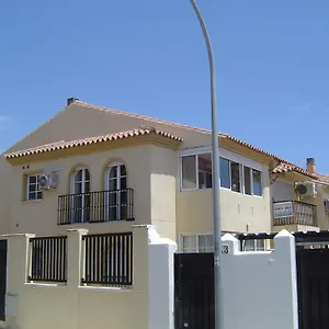 https://bonito-apartamento-playa-carihuela-500-metros.es-andalucia.com